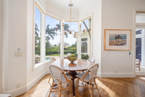 House in Jupiter, Florida 4 bedrooms, 462.47 sq.m. № 2081968 - photo 9