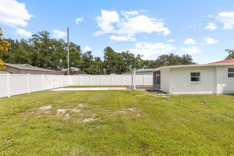 Купить виллу или дом в Сент-Питерсберг, Флорида 6 комнат, 117.89м2, № 1898892 - фото 30