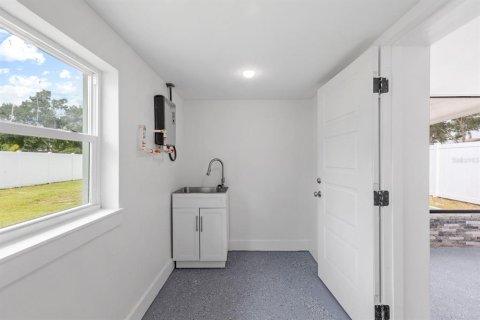 Купить виллу или дом в Сент-Питерсберг, Флорида 6 комнат, 117.89м2, № 1898892 - фото 20