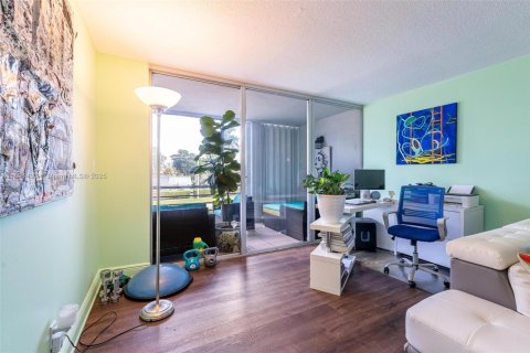 Copropriété à vendre à Plantation, Floride: 2 chambres, 125.42 m2 № 1966633 - photo 15