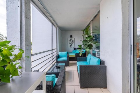 Copropriété à vendre à Plantation, Floride: 2 chambres, 125.42 m2 № 1966633 - photo 18