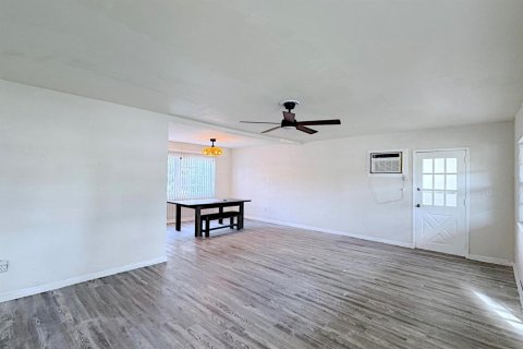 Villa ou maison à louer à Dania Beach, Floride: 2 chambres, 125.42 m2 № 2431411 - photo 8