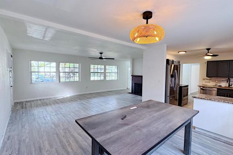 Villa ou maison à louer à Dania Beach, Floride: 2 chambres, 125.42 m2 № 2431411 - photo 25
