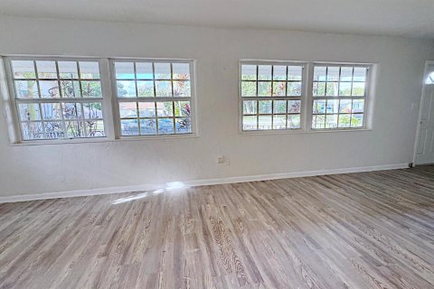 Villa ou maison à louer à Dania Beach, Floride: 2 chambres, 125.42 m2 № 2431411 - photo 9
