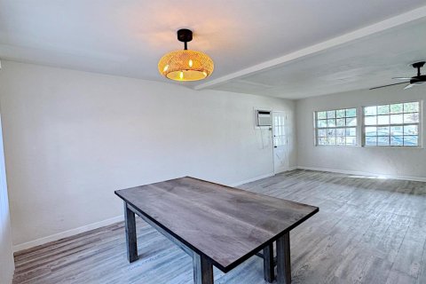 Villa ou maison à louer à Dania Beach, Floride: 2 chambres, 125.42 m2 № 2431411 - photo 15