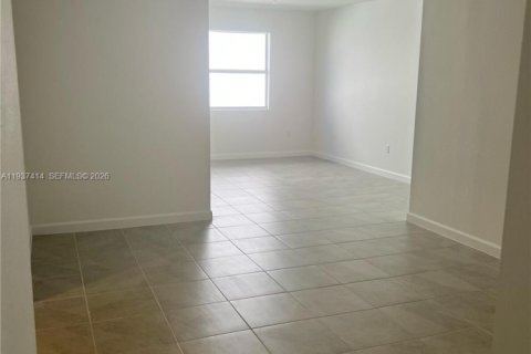 Casa en alquiler en Homestead, Florida, 4 dormitorios № 1995316 - foto 7