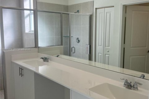 Casa en alquiler en Homestead, Florida, 4 dormitorios № 1995316 - foto 29