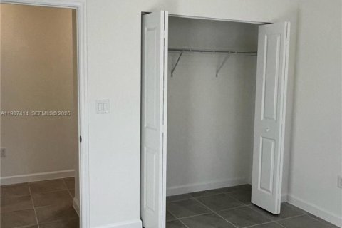 Casa en alquiler en Homestead, Florida, 4 dormitorios № 1995316 - foto 19