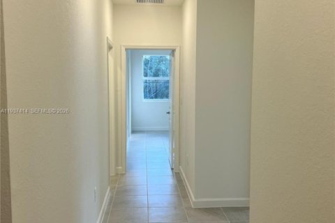 Casa en alquiler en Homestead, Florida, 4 dormitorios № 1995316 - foto 12