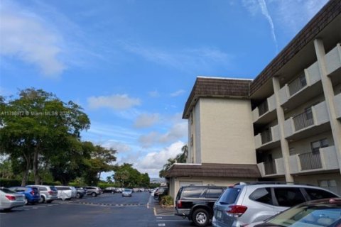 Copropriété à vendre à Lauderhill, Floride: 2 chambres, 101.45 m2 № 1937008 - photo 6