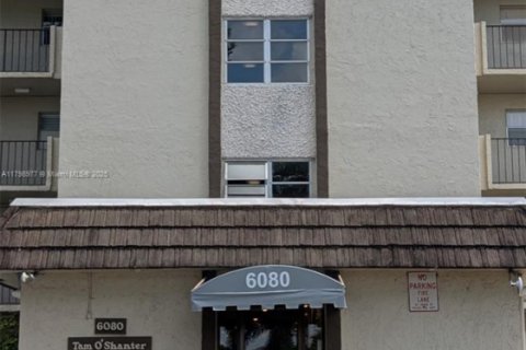 Copropriété à vendre à Lauderhill, Floride: 2 chambres, 101.45 m2 № 1937008 - photo 3