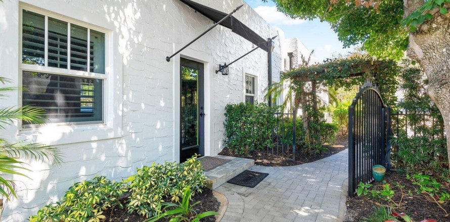 Propiedad comercial en Delray Beach, Florida № 1050199