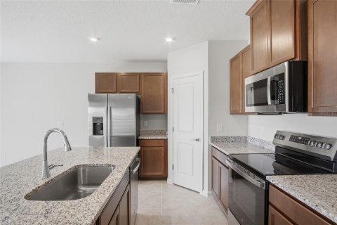 Villa ou maison à louer à Dundee, Floride: 4 chambres, 159.98 m2 № 2342465 - photo 4