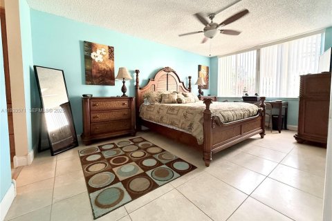 Condo in Margate, Florida, 1 bedroom  № 1991319 - photo 22