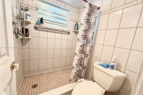 Condo in Margate, Florida, 1 bedroom  № 1991319 - photo 7