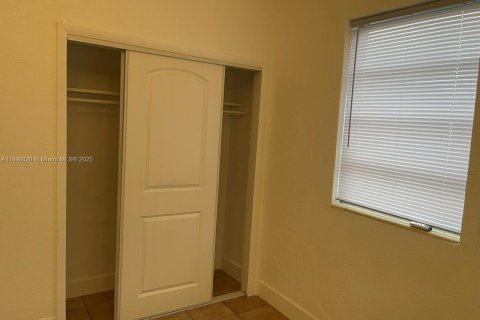 Apartamento en alquiler en Miami, Florida, 1 dormitorio, 37.16 m2 № 1950619 - foto 9