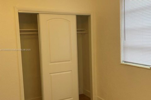 Apartamento en alquiler en Miami, Florida, 1 dormitorio, 37.16 m2 № 1950619 - foto 8