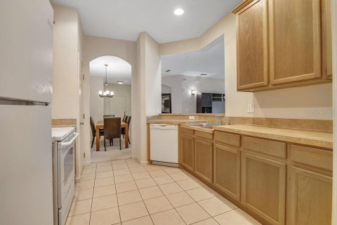 Купить кондоминиум в Киссимми, Флорида 5 комнат, 138.89м2, № 1907307 - фото 11