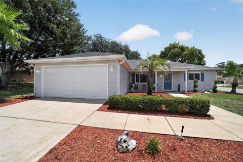 House in Summerfield, Florida 2 bedrooms, 115.94 sq.m. № 2237251 - photo 2