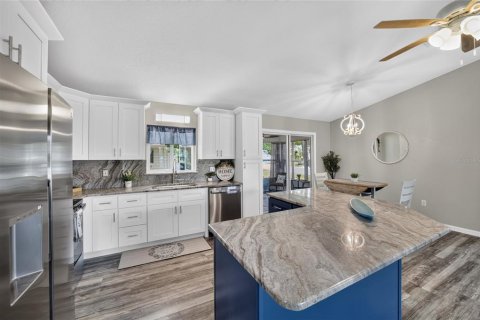 House in Summerfield, Florida 2 bedrooms, 115.94 sq.m. № 2237251 - photo 16