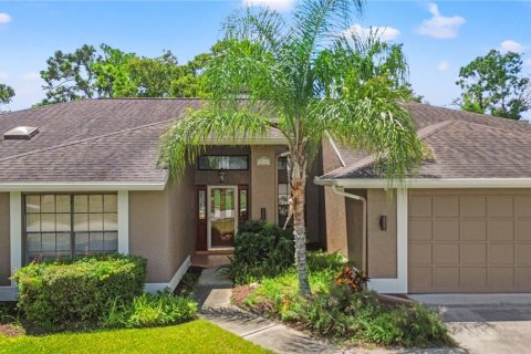 House in Hudson, Florida 3 bedrooms, 214.98 sq.m. № 1912678 - photo 1