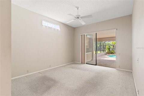 House in Hudson, Florida 3 bedrooms, 214.98 sq.m. № 1912678 - photo 25