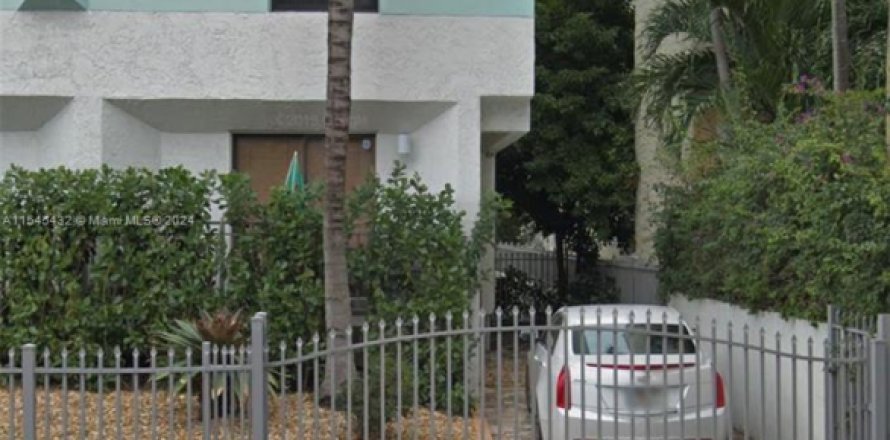 Condo à Miami Beach, Floride, 1 chambre № 1983443