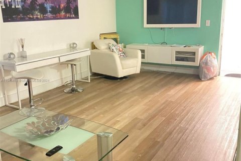 Copropriété à louer à Miami Beach, Floride: 1 chambre, 48.31 m2 № 1983443 - photo 3