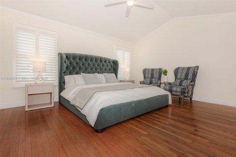 House in Miami, Florida 4 bedrooms, 224.17 sq.m. № 1841058 - photo 10