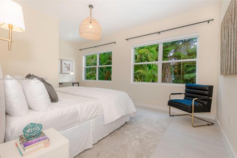 House in Miami, Florida 4 bedrooms, 224.17 sq.m. № 1841058 - photo 27