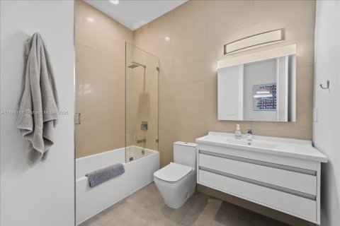 Adosado en venta en Fort Lauderdale, Florida, 3 dormitorios, 177.72 m2 № 1950919 - foto 25