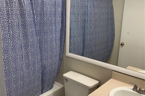 Condominio en alquiler en Orlando, Florida, 2 dormitorios, 80.27 m2 № 1882843 - foto 12