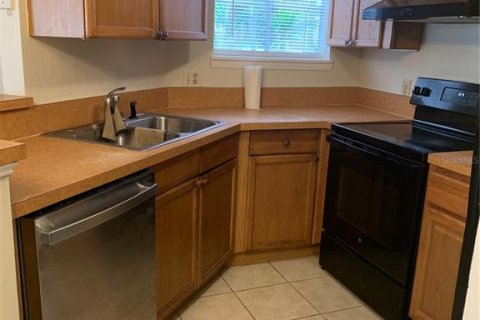 Condominio en alquiler en Orlando, Florida, 2 dormitorios, 80.27 m2 № 1882843 - foto 6