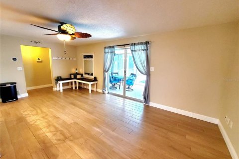 Casa en venta en Clearwater, Florida, 3 dormitorios, 187.94 m2 № 2380969 - foto 17