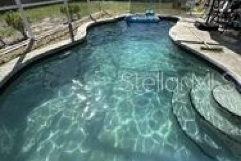 House in Davenport, Florida 3 bedrooms, 166.67 sq.m. № 2277391 - photo 15