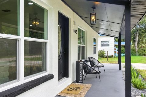 House in Tampa, Florida 3 bedrooms, 143.07 sq.m. № 1888535 - photo 4