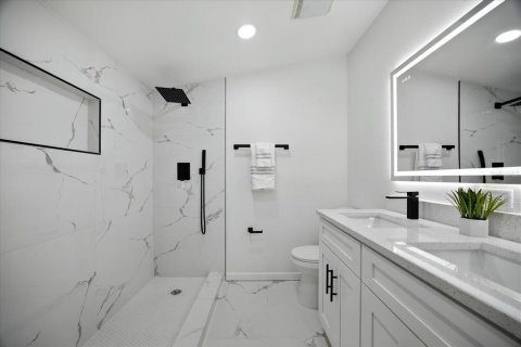 House in Tampa, Florida 3 bedrooms, 143.07 sq.m. № 1888535 - photo 19