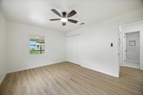 House in Tampa, Florida 3 bedrooms, 143.07 sq.m. № 1888535 - photo 23