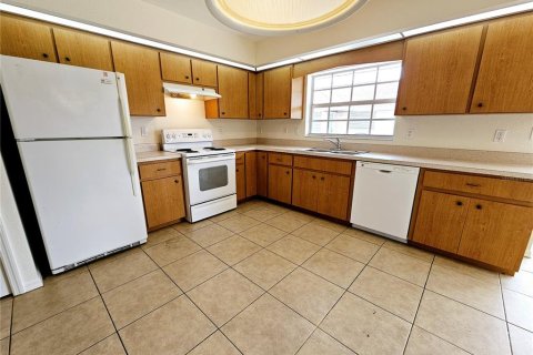 Appartement à louer à Englewood, Floride: 2 chambres, 101.54 m2 № 2167473 - photo 9