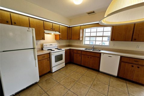 Appartement à louer à Englewood, Floride: 2 chambres, 101.54 m2 № 2167473 - photo 11