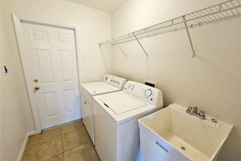 Appartement à louer à Englewood, Floride: 2 chambres, 101.54 m2 № 2167473 - photo 12