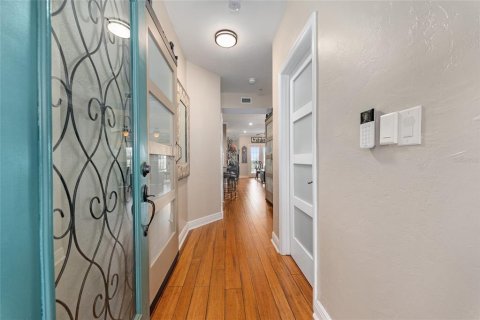 Condominio en venta en Gainesville, Florida, 2 dormitorios, 99.13 m2 № 2224874 - foto 11