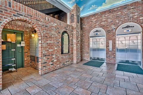 Condominio en venta en Gainesville, Florida, 2 dormitorios, 99.13 m2 № 2224874 - foto 7