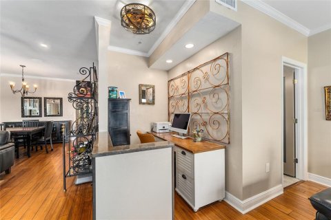 Condominio en venta en Gainesville, Florida, 2 dormitorios, 99.13 m2 № 2224874 - foto 19