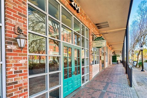 Condominio en venta en Gainesville, Florida, 2 dormitorios, 99.13 m2 № 2224874 - foto 4