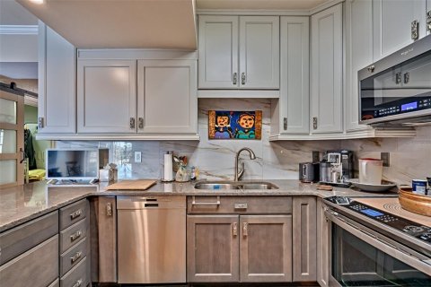 Condominio en venta en Gainesville, Florida, 2 dormitorios, 99.13 m2 № 2224874 - foto 16