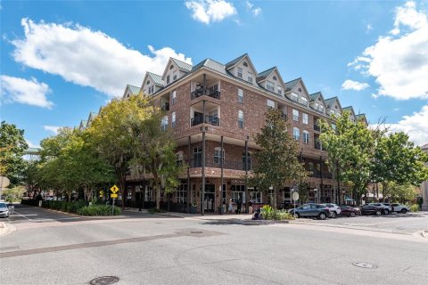Condominio en Gainesville, Florida, 2 dormitorios  № 2224874