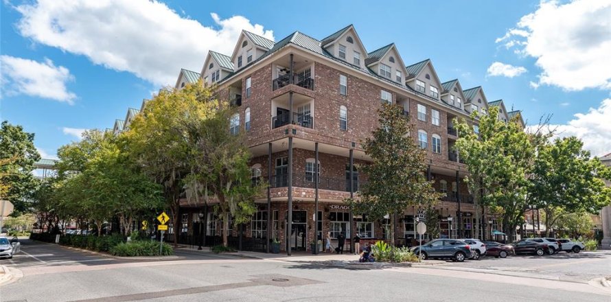 Condominio en Gainesville, Florida, 2 dormitorios  № 2224874