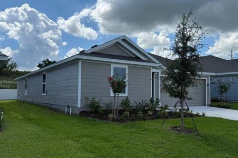 Villa ou maison à louer à Lake Wales, Floride: 4 chambres, 184.5 m2 № 2437353 - photo 2