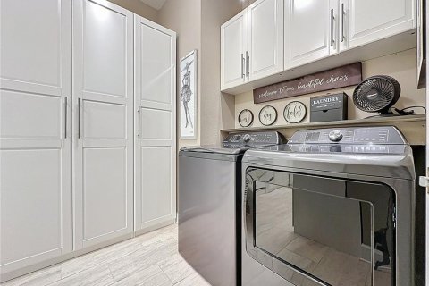 Villa ou maison à vendre à Clermont, Floride: 4 chambres, 383.31 m2 № 2099696 - photo 25